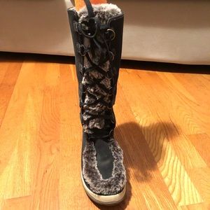 Timberland faux fur lace up blue leather size 7
